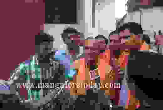 Pramod Muthalik 3